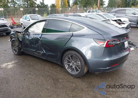 2020 Tesla Model 3 Long Range Dual Motor All-Wheel Drive z USA, uszkodzony, nr VIN 5YJ3E1EB9LF651325